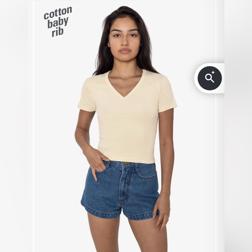 BABY RIB SHORT SLEEVE V-NECK CROP TEE
Sz sm